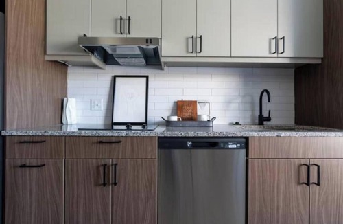 Urbana Apartment | Studio near UIUC/Yugo Guest Suites Enn