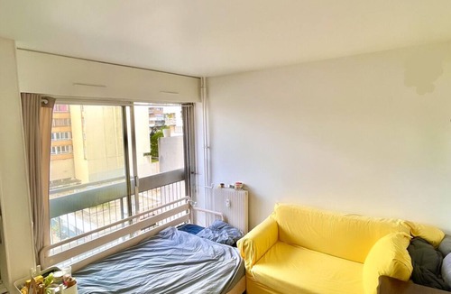 Curial Cambrai Apartment | STUDIO NEARBY LE CANAL DE L'OURCQ WITH A PIANO AND A BOOKCASE!