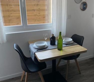 Bouguenais Apartment | Studio neuf à Bouguenais+terrasse+parking