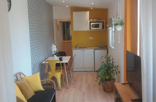 Mesnil-Val-Plage Apartment | Studio neuf dans propriété au bord de la mer