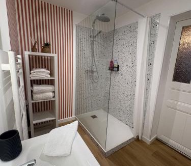 Saint-Jacques - Nazareth Apartment | Studio neuf design - Tram & centre à proximité
