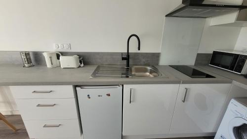 Tarbes Apartment | Studio NEUF et élégant avec CLIM