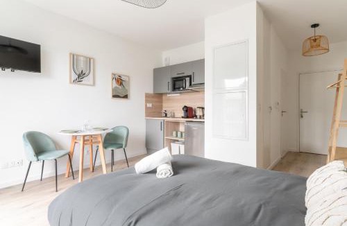 Republique - Les Ponts Apartment | Studio neuf et moderne au cœur de l'Île de Nantes