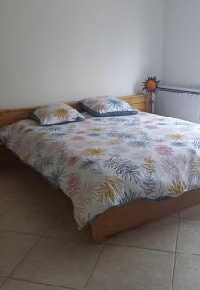 Allegre Les Fumades Apartment | studio neuf climatisé