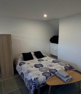Quincy-sous-Senart House | Studio Neuf & Indépendant Proche Gare Paris 25min