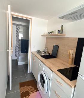 Quincy-sous-Senart House | Studio Neuf Moderne & Indépendant - Proche Gare, Paris