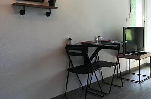 Sausheim Apartment | Studio neuf standing -balcon prox autoroutes