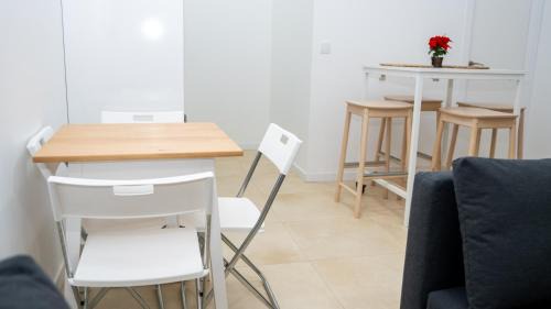 Cerro - El Molino Apartment | Studio New Complete Metro Supermarkets