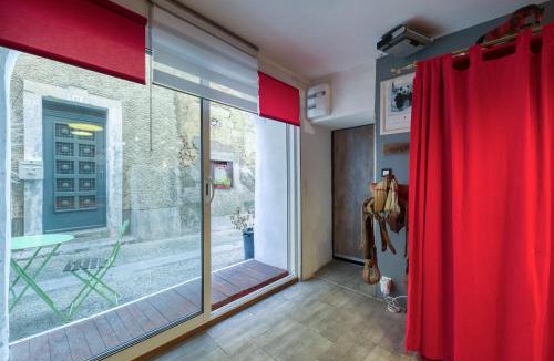 Alignan-du-Vent Apartment | Studio NEW YORK