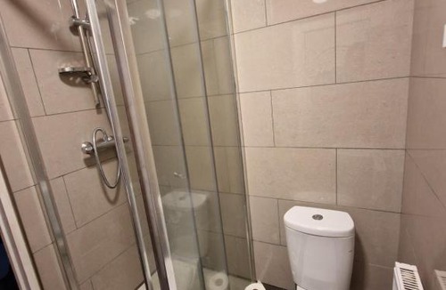 Slough Apartment | Studio next to Slough Station Tesco