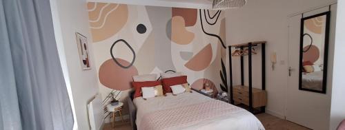 Cholet Apartment | Studio Notre- Dame coeur de ville Wifi Netflix