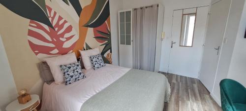 Cholet Apartment | Studio Notre- Dame coeur de ville Wifi Netflix