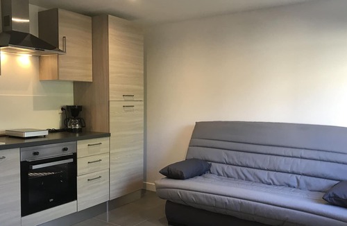Muret Apartment | Studio Occitanie - 20 m2, fully equipped + garden