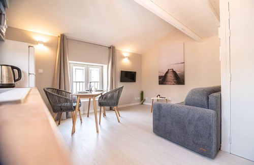 Tulette Apartment | Studio of charm and standing