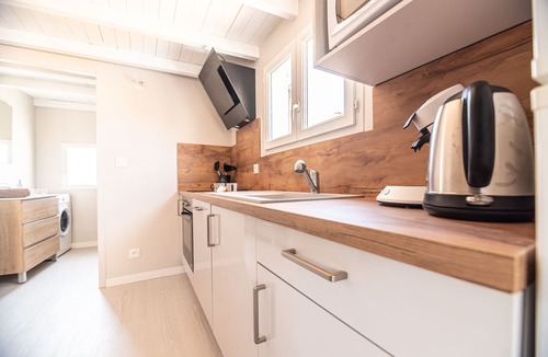 Tulette Apartment | Studio of charm and standing