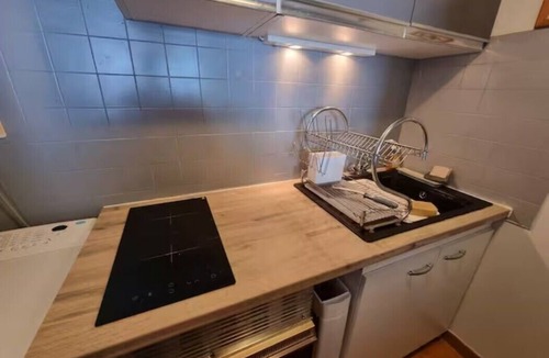 Le Brusc Apartment | Studio of 30m² with nice view on the sea