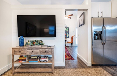 Old Village House | Studio - Office away from home. Near Shem Creek - Close to Beaches and Downtown