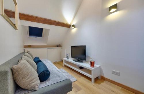 Montgeron Apartment | Studio Olivia