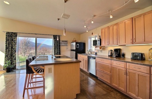 Hood River Apartment | Studio on Post Canyon