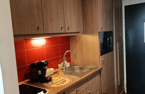 Quartier du vieux cimetiere Apartment | Studio on the banks of the Orne