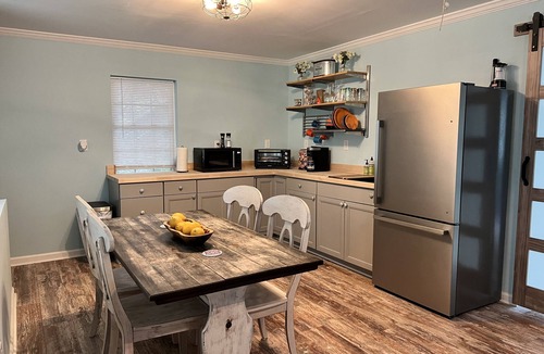 Calvert Beach-Long Beach Apartment | Studio on the Bay.