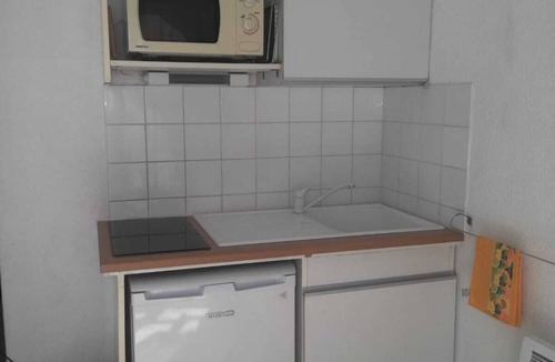 Lamalou-les-Bains Apartment | STUDIO ON THE GROUND FLOOR