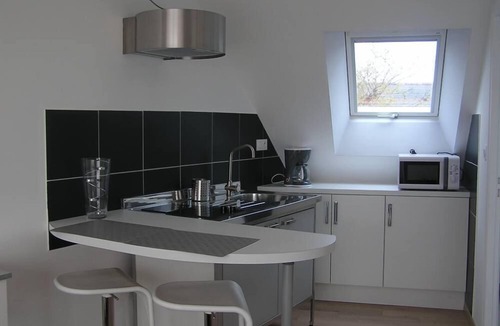 Theix-Noyalo Apartment | STUDIO or BED AND BREAKFAST