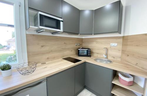 Bassens Apartment | Studio Ora - 22m² - climatisé avec balcon privatif