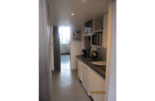 Charleville-Mezieres Apartment | STUDIO ORANGE CINEMATIC 59