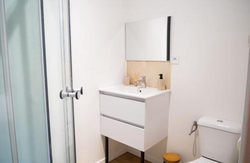 Saint-Quentin Apartment | Studio Paisible 2pers wifi gare