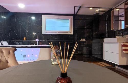 Vezin-le-Coquet Apartment | Studio paisible et balnéo