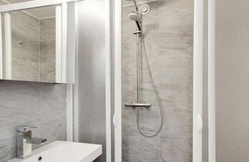 Tignes le Lac Apartment | Studio Palafour - Le Lac-3 by Interhome