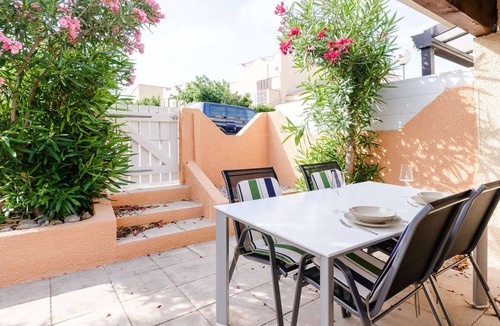 Foulquines Villa | Studio Pavilion in Narbonne-Plage with Pool
