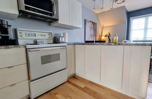 Gatineau Apartment | Studio Peaceful near Ottawa | Nature, work or relaxation