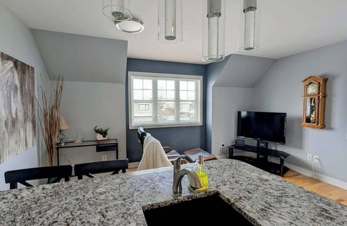 Gatineau Apartment | Studio Peaceful near Ottawa | Nature, work or relaxation