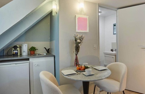 Gaillon Apartment | Studio place Vendôme/Opera