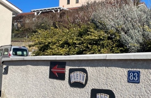 Pontcharra-sur-Turdine Apartment | Studio "Plein Sud