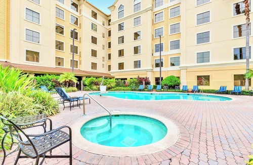 Florida Central Atlantic Coast Apartment | Studio - Pool & Hot Tub near Universal Studios