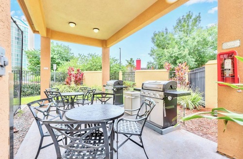 Florida Central Atlantic Coast Apartment | Studio - Pool Hot Tub Near Universal Studios