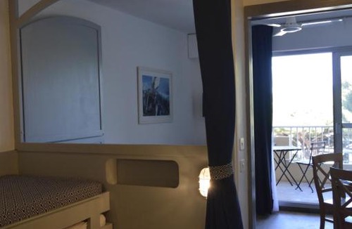 Hyeres Apartment | STUDIO PORT HYERES