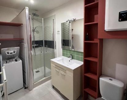 Dol-de-Bretagne Apartment | Studio pour 2 en plein centre-ville
