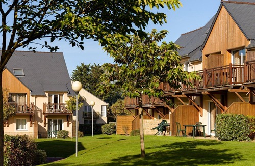 Saint-Briac-sur-Mer Apartment | Studio près de la plage | A 300m du golf de Dinard