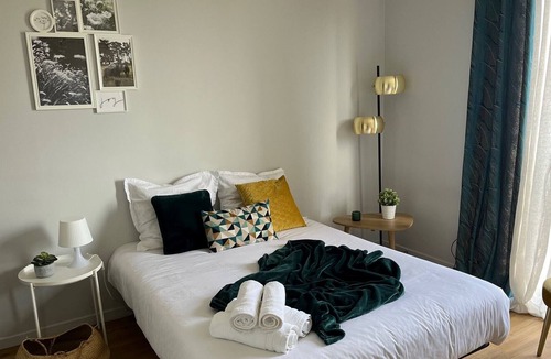 Ramonville-Saint-Agne Apartment | Studio Proche au Pied des Commerces de Proximité, des bus et Métro