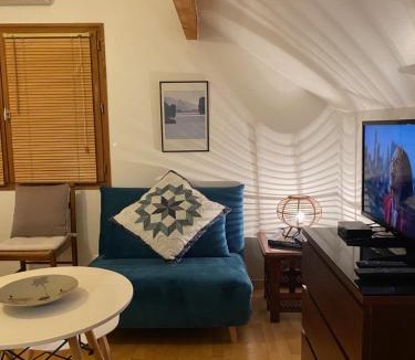 Cormeilles-en-Parisis Apartment | Studio privé dans pavillon