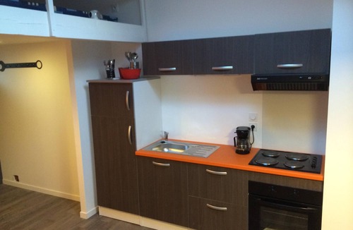 Bourg-les-Valence Apartment | Studio-Private Bathroom-Le Pendentif