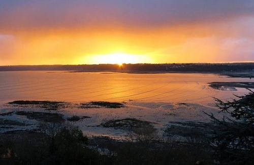 Louannec Apartment | Studio-Private Bathroom-Street View-Ponant