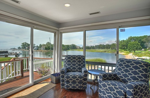 Branford House | Studio, Private Beach, Kayak, Paddle board, Pool, Hot tub
