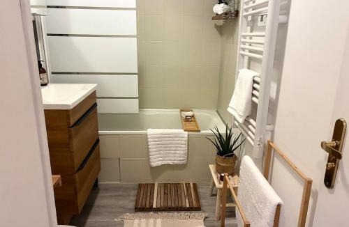 Pontault-Combault Apartment | Studio proche Disney et Paris fibre