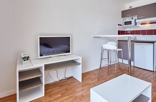 Auberville Apartment | Studio proche de la Plage!