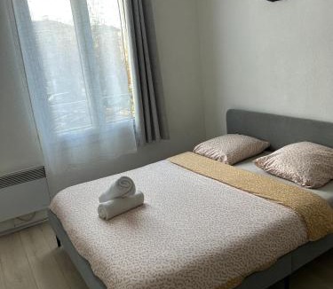 Bussy-Saint-Georges Apartment | Studio Proche Disneyland Paris